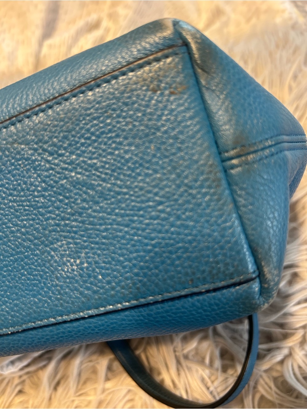 Coach Shoulder Bag - Picture 4 of 9